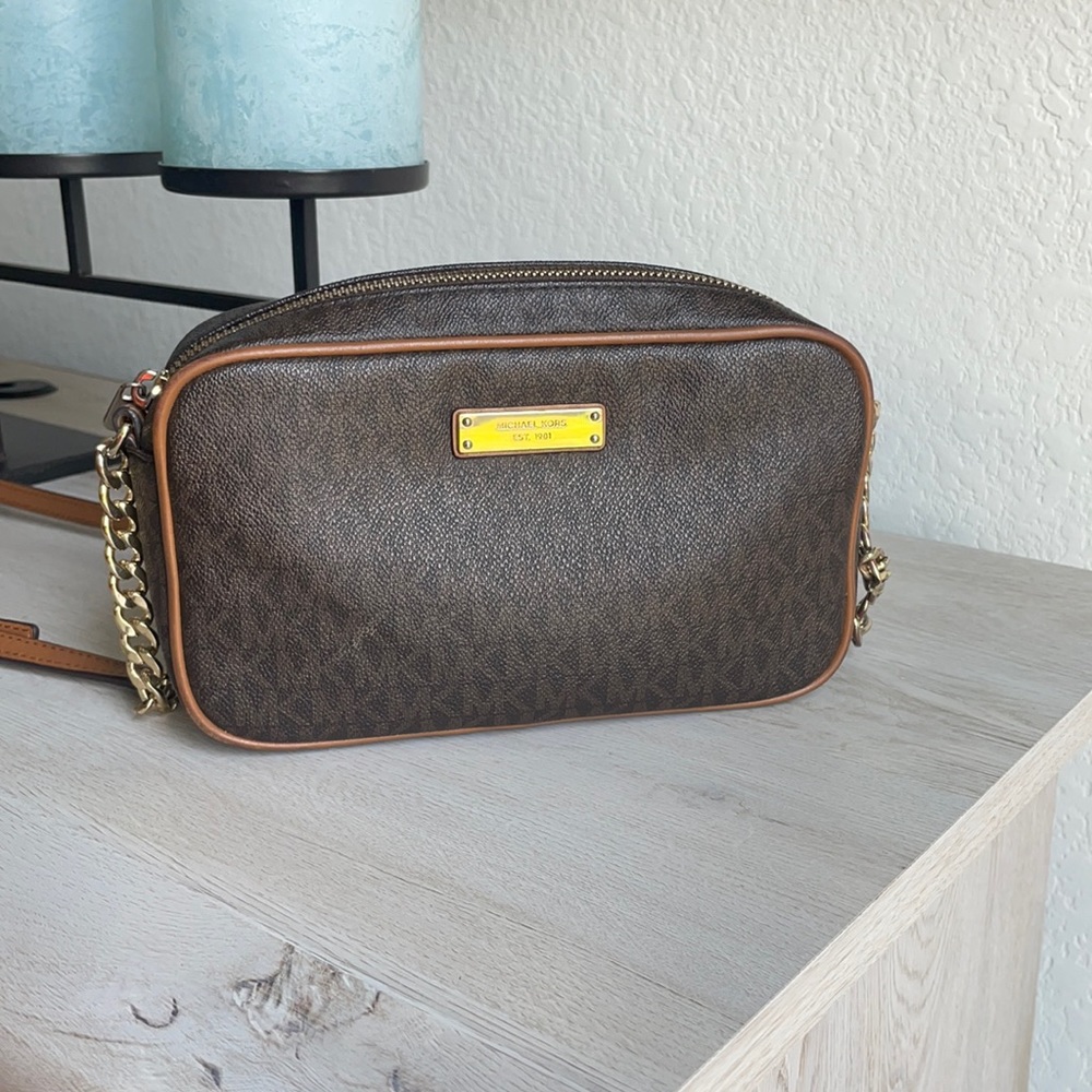 Micheal Kors Purse